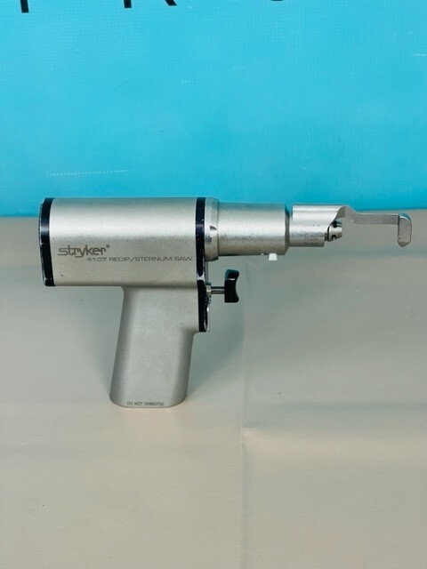 Stryker Recip/Sternum Saw 4107 with Blade Guard 4107-8 (B164)