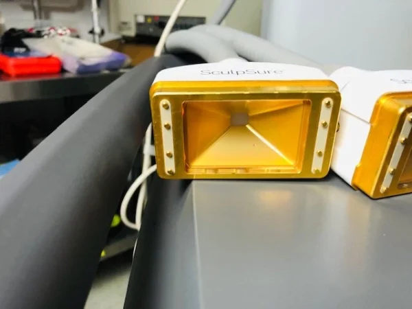 CYNOSURE INC. SCULPSURE 100-7026-010 LIPO LASER SYSTEM DOM: 07/2016 - Image 3