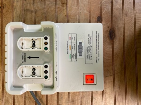 Dyonics Smith & Nephew 3082 Battery Charger MPC IV (w961) - Image 2
