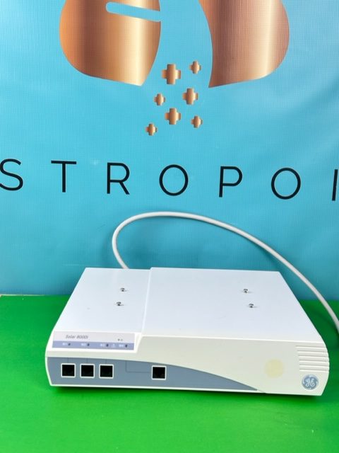 GE SOLAR 8000I  DUAL VIDEO CONSOLE PATIENT MONITOR (B130)