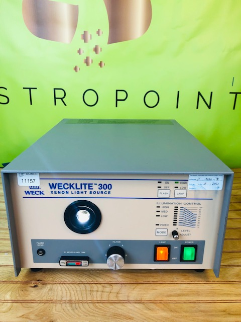 Weck Wecklite 300 Xenon Medical Light Source (w268)