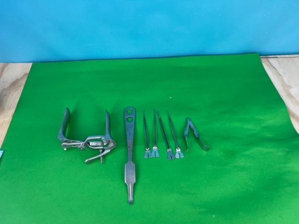 Surgical instruments MISC (B55A) - Image 15