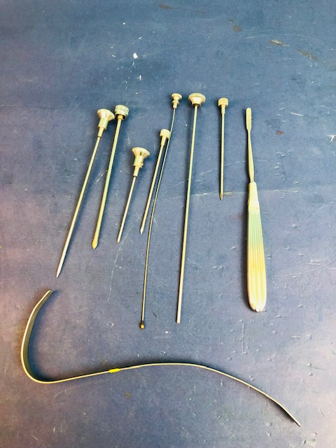 LINVATEC SURGICAL INSTRUMENTS (B52)