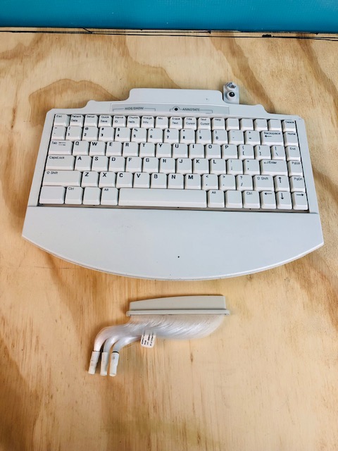 PHILIPS IE33 KEYBOARD MODEL 453561278686 REV B (B84)