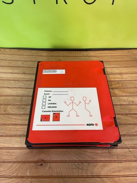 AGFA ADCC CODE 35 X-RAY ONCOLOGY FILM CASSETTE 24X30 (w708)