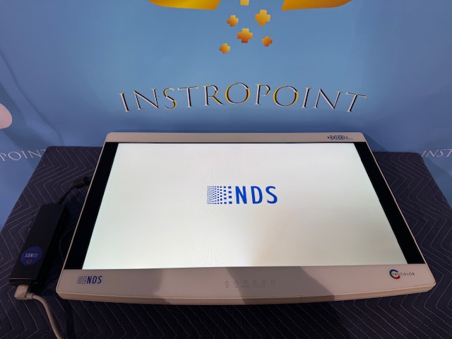 NDS SC-WU32-G1522 Surgical Display w Power Supply For Parts SN 17-281101 (C251)
