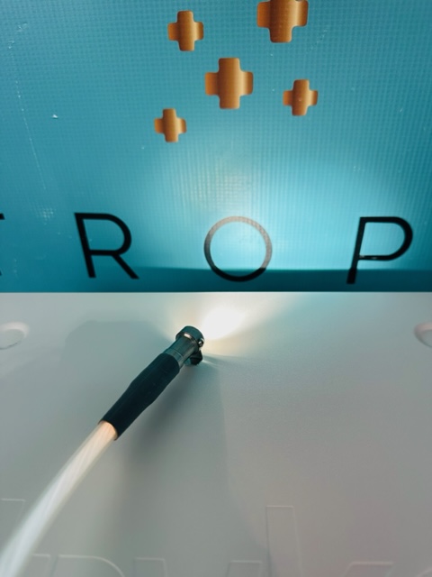 Stryker X8000 Light Source (B685) - Image 6