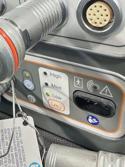 ArthroCare Coblator II w/ flow control valve and Gyrus ACMI Dissector Console, 1 Hand Piece, 3 foot switches (C335) - Image 34