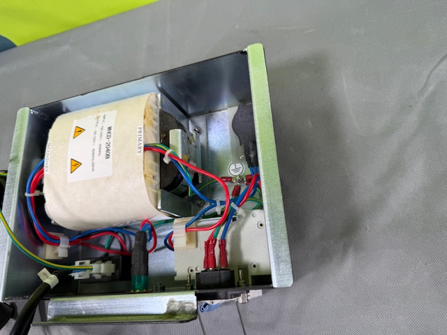 GE portable ultrasound LOGIQ e series isolation box (C140) - Image 6