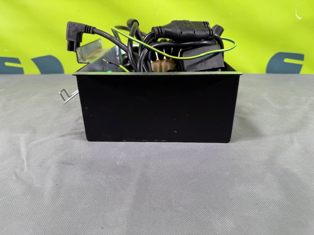 GE portable ultrasound LOGIQ e series isolation box (C140) - Image 13