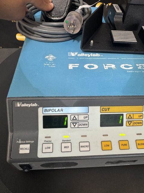 Valleylab Force FX-C with Footswitches and Power Cord (C393) - Image 7