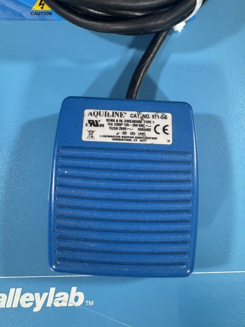 Valleylab Force 2 electrosurgical Generator W/ Cart & Footswitch (C380) - Image 9