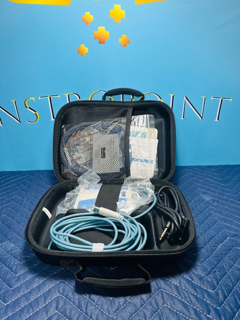 MidMark IQecg Patient Monitoring System w/ Accessories (C209) - Image 9