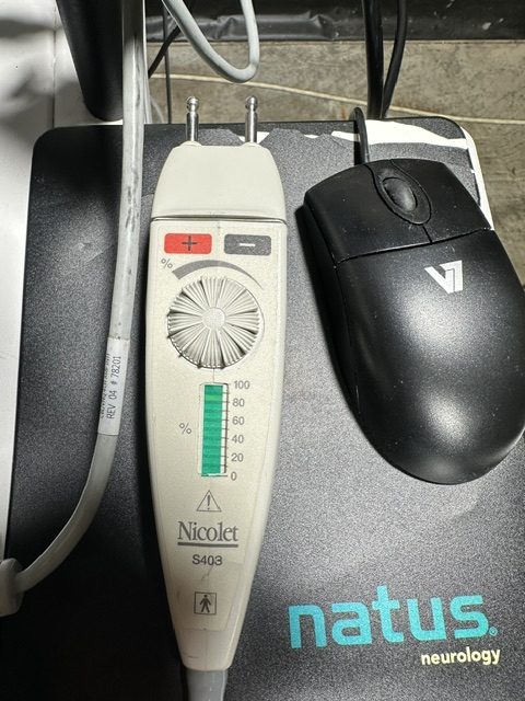 Natus Nicolet VikingQuest 4 channel EMG System w/ accessories (C423) - Image 11