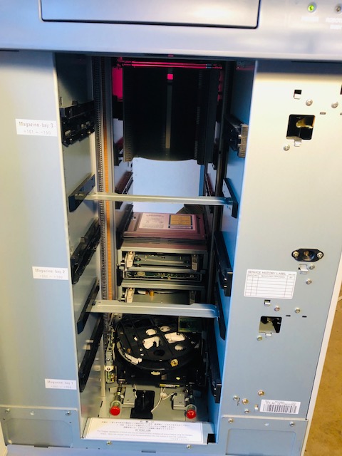 PIONEER DRM-3000 300 DISK CHANGER (T1372) - Image 4