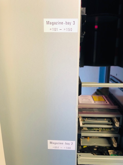 PIONEER DRM-3000 300 DISK CHANGER (T1372) - Image 10