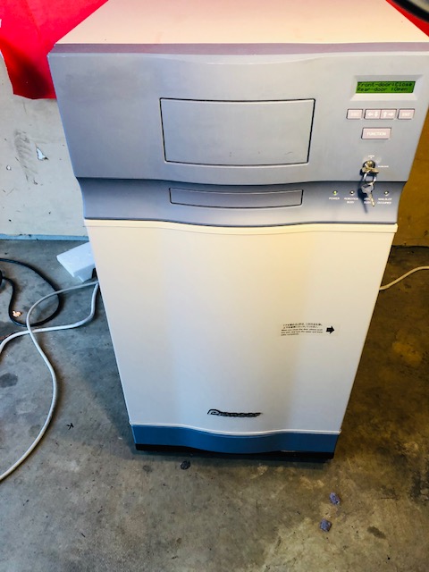 PIONEER DRM-3000 300 DISK CHANGER (T1372) - Image 20